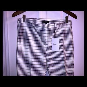 NWT THEORY CLASSIC SKINNY PANT SIZE 6